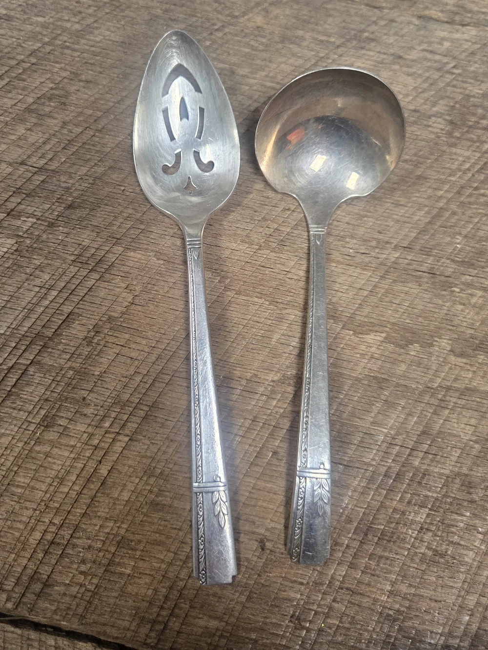Vintage 1938 Oneida Grenoble Silver-plated Serving Spoons ~ Bin RR